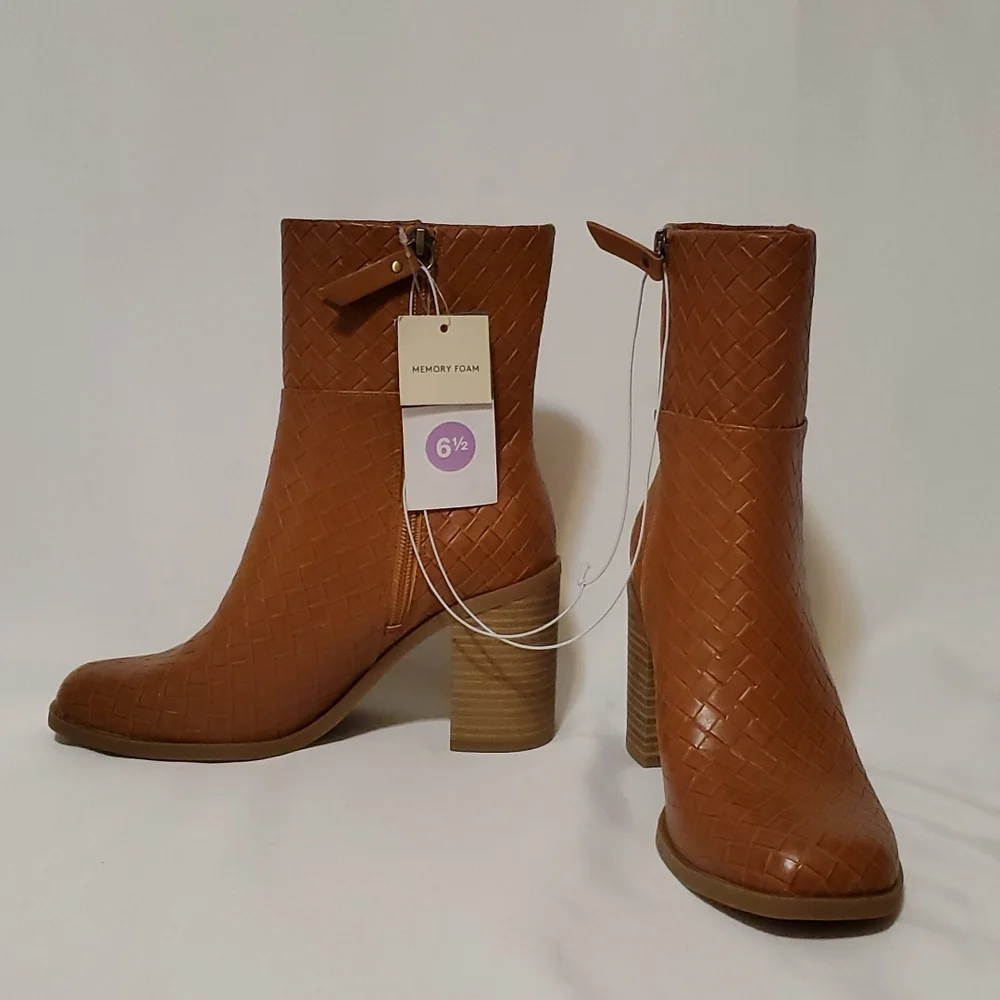 Universal Thread Woman's Arden Mid Shaft Boots - Picture 10 of 16